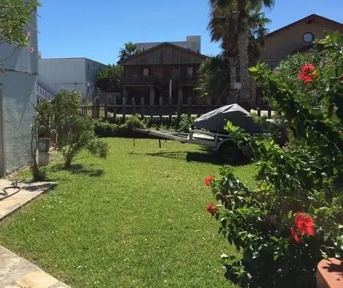 Gulf 4 Bedroom House by Fountain Vista