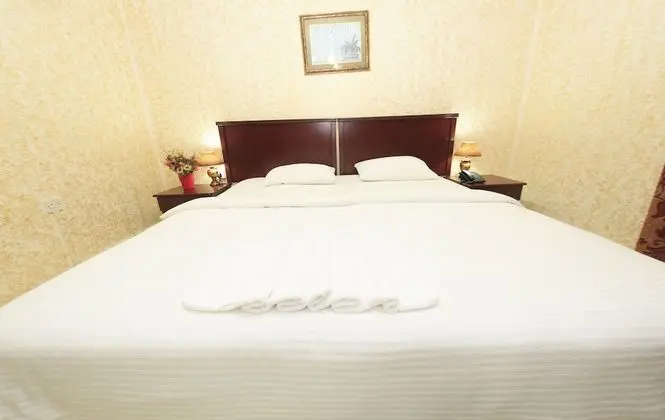 Gulf Hotel Apartment