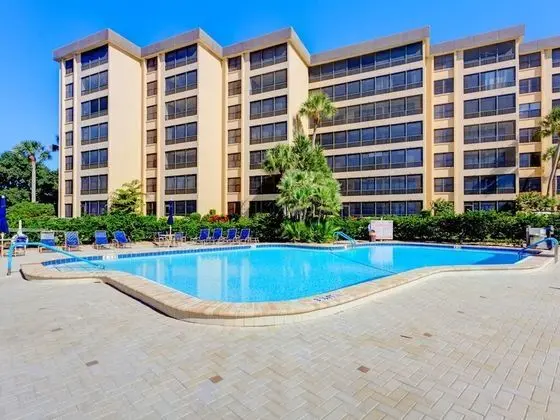 Gulf and Bay Club