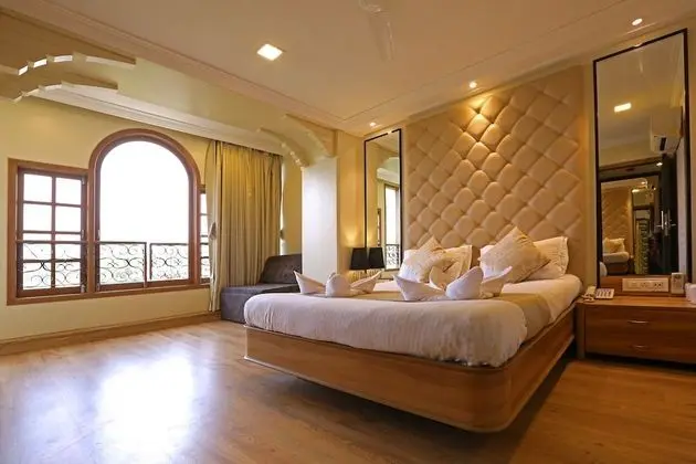 Gulf Hotel