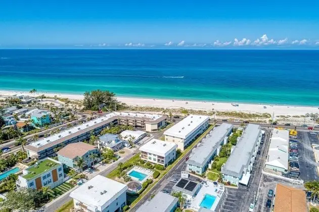 Gulf Breeze Ami-2bd-2ba-condo-private Beach Access-heater Pool-water Views From Every Window