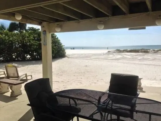Gulf Breeze - Weekly - Oda Düzeni