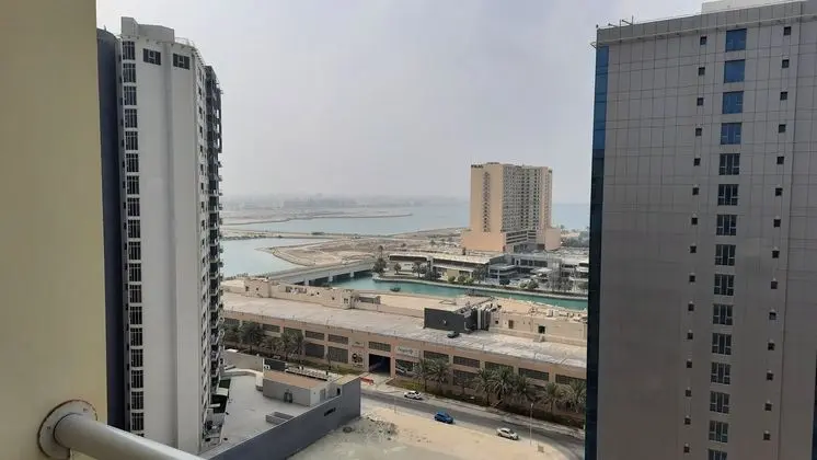 GULF SUITES HOTEL AMWAJ