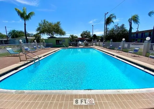 Gulf Way Inn - Havuz