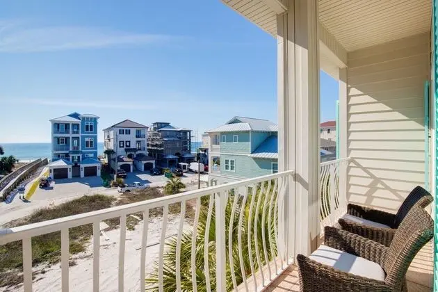 Gulfside Oasis by Avantstay Steps to Beach w/ Bbq, Pool & Video Arcade MAX OCC 20