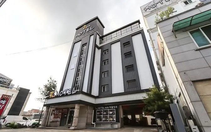 Gumi Indong Hotel 7 Plus