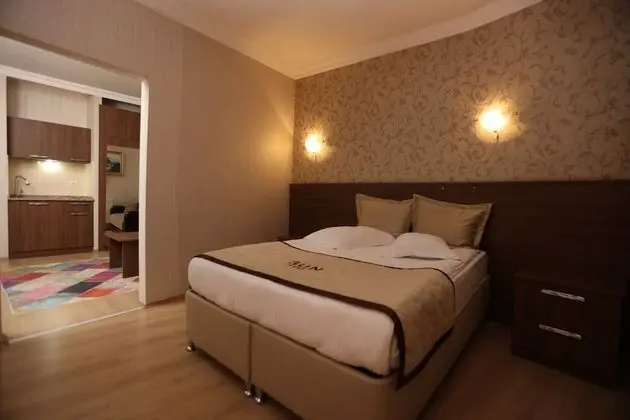 Gun Otel - Genel
