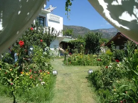 Günay Pansiyon
