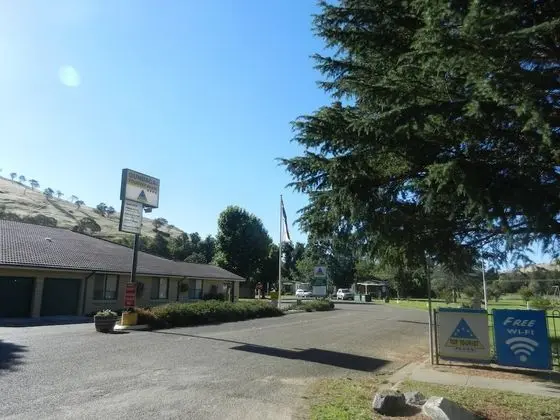 Gundagai Cabins & Tourist Park - Dış Mekan