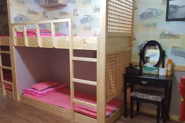 Gunsan Sandeul Guest House - Oda