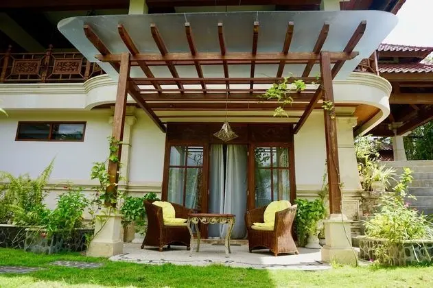 Gunung Paradis Retreat - Oda