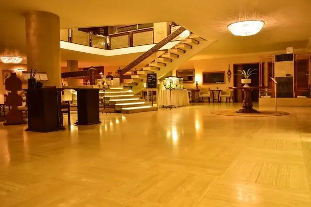 Gür Kent Hotel - Lobi