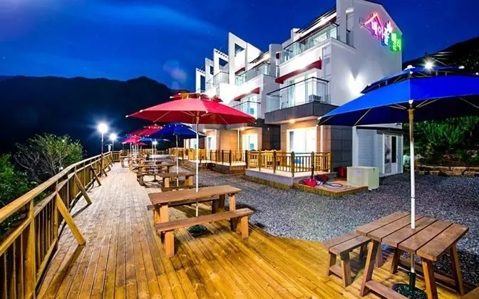 Gurye Maple Valley Pension