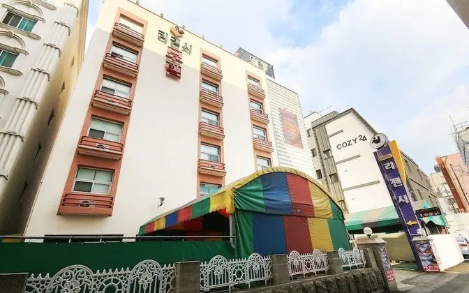 Gwangju Chungjangro Regency - Dış Mekan