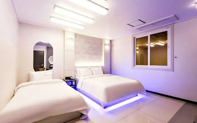 Gwangju Nongseongdong Hotel Ballantine - Oda