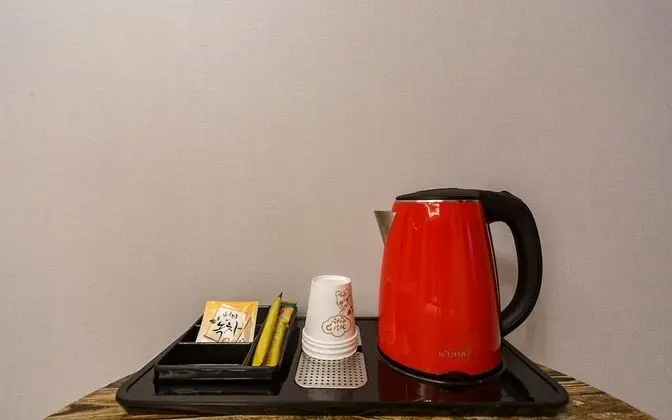 Gwangju Sangmu Alice Business Hotel - Misafir Tesisleri ve Hizmetleri