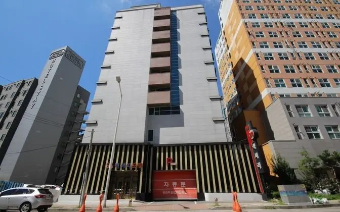 Gwangju Sangmu Luxury Hotel