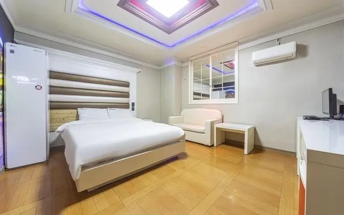 Gwangju Sangmu Hotel Manhattan - Bina Özellikleri