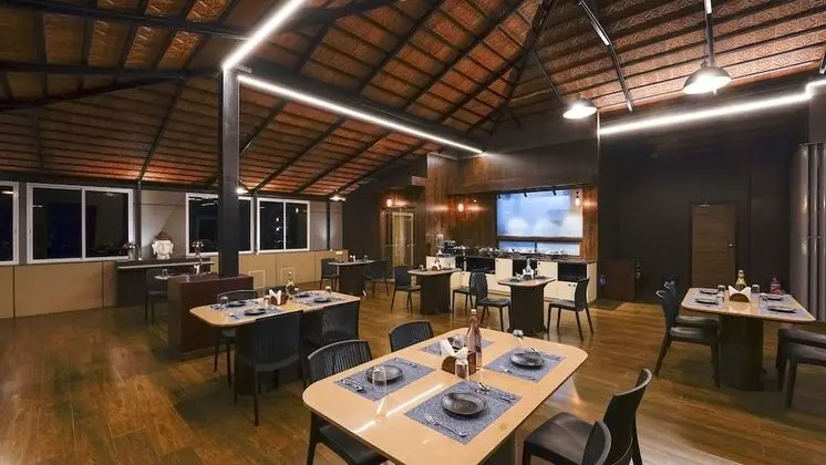 Hotel Gwen By Rivido Near IIM Bangalore - Yerinde Yemek