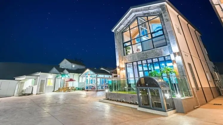 Gyeongju Cheongun28 Kids Poolvilla - Dış Mekan