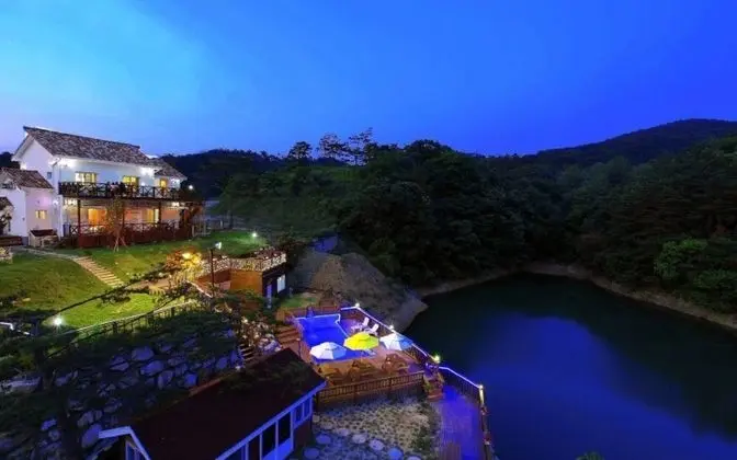Gyeongju Hosu Pension