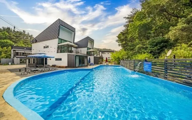 Gyeongju Local 054 Pension