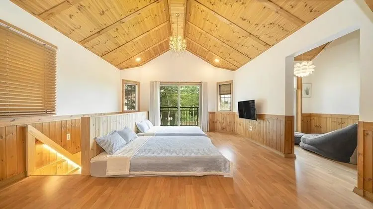 Gyeongju Themandi Pension