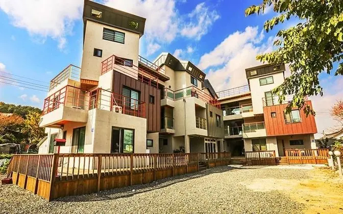 Gyeongju Twin Village Bed and Breakfast