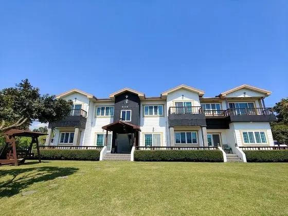 Gyul House