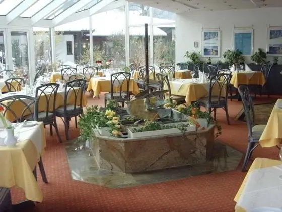 H+ Hotel Alpina Garmisch Partenkirchen - Yeme / İçme