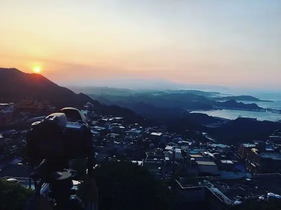 H& Jiufen The Ocean Theory