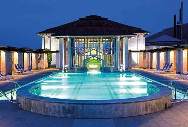 H+ Hotel Limes Thermen Aalen - Havuz