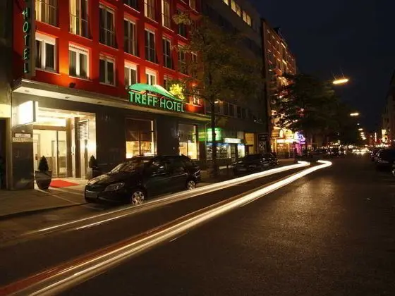 H+ Hotel München - Genel