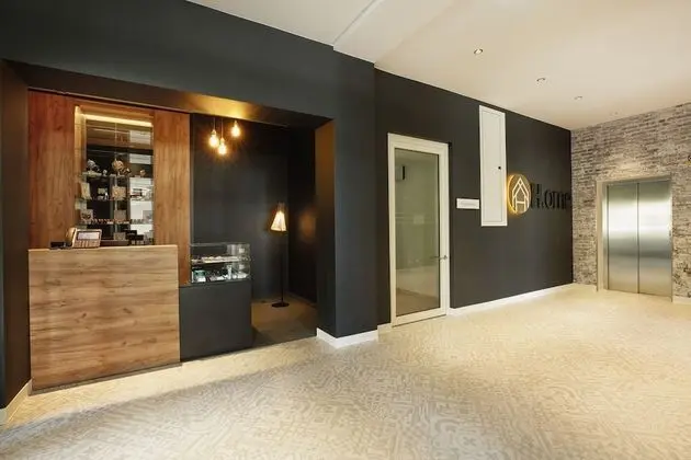 H.ome Serviced Apartments München - Lobi