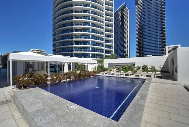 H-Residences Surfers Paradise - GCLR - Havuz