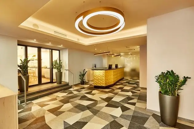 H+ Hotel Wien - Lobi