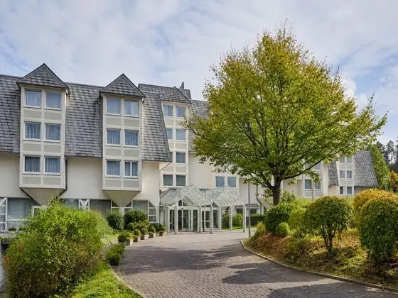 H+ Hotel Wiesbaden Niedernhausen - Dış Mekan