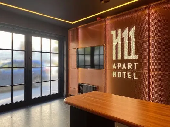 H11 Aparthotel - Lobi