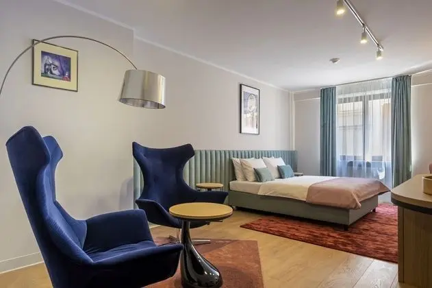 Hotel H12 - 1