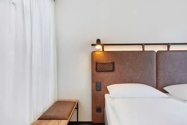H2 Hotel Düsseldorf City - Oda