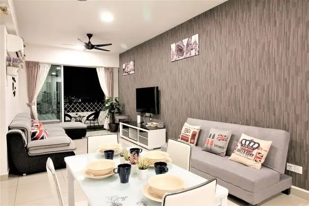 H2H London House - Öne Çıkan Resim