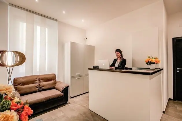 H501 Luxury Rooms - Lobi