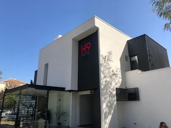 Hotel H9