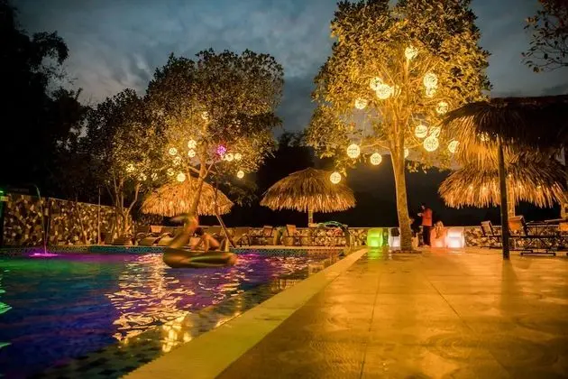 Ha Giang Moments Homestay - Hostel - Havuz