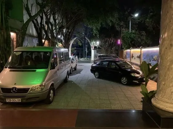 Ha Long Hotel