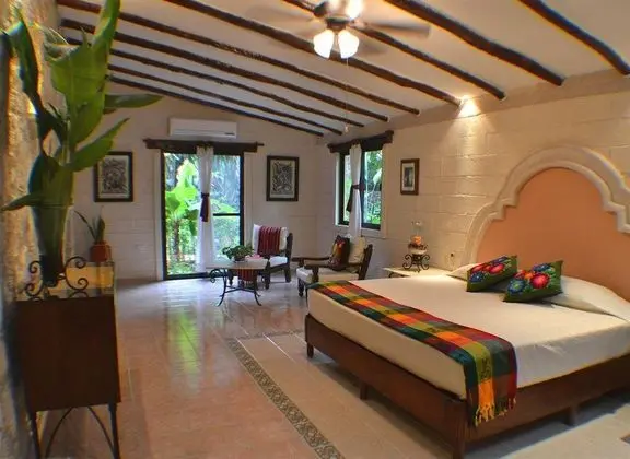 Hacienda Chichen Resort