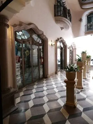 Hotel Hacienda Los Narcisos - Lobi