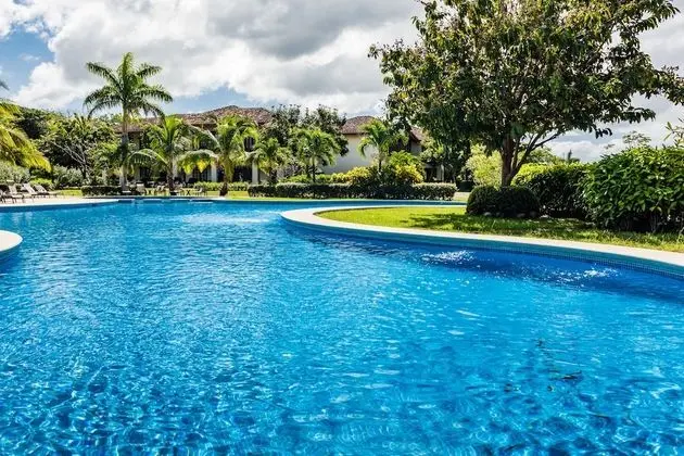 Hacienda Pinilla Vacation Rentals - Havuz