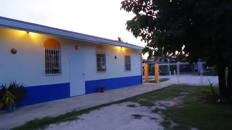 Hacienda Tropical Guest House