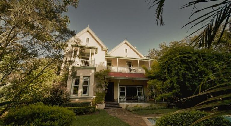 Hacklewood Hill Country House
